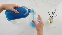 Oszczędzaj pieniądze: prawidłowe dozowanie płynu i detergentu