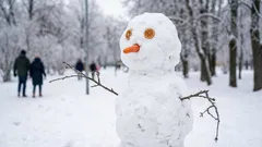 Lepienie bałwana może zastąpić trening: nawet 300 kalorii spalonych w godzinę