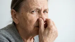 Pozbądź się zapachu starzenia: 5 miejsc na ciele, które musisz myć codziennie